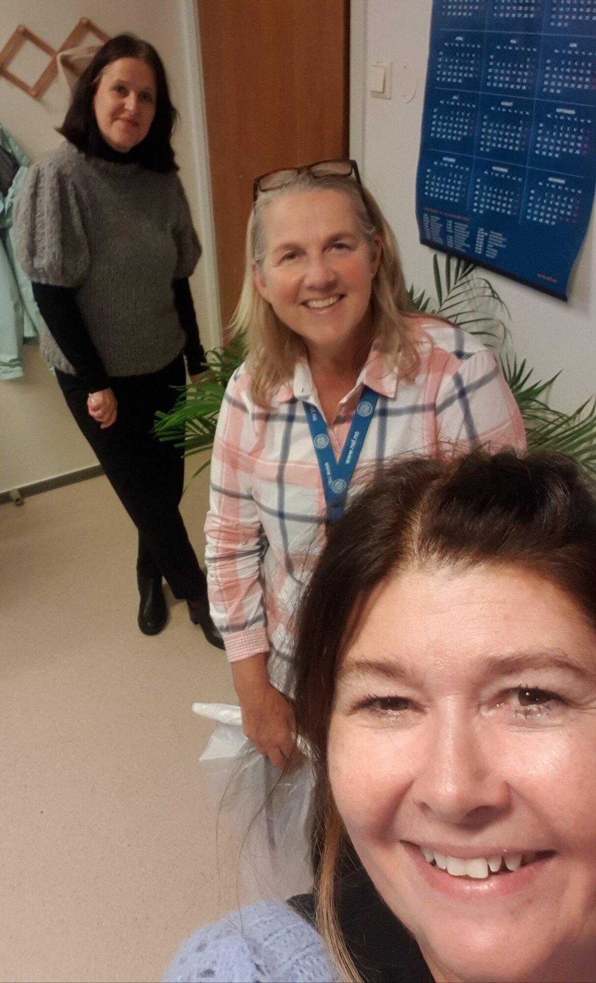 Bakerst på bildet er Gunn Elin Rossland. I midten Tone Wang-Nilsen Fremst Mette Øfstegaard.