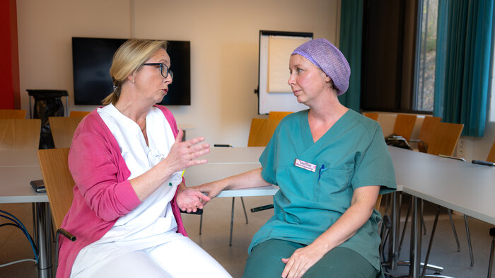 Bildet viser Martine Qvigstad og Eva Saltrøe