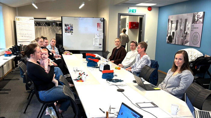 Bildet viser medlemsmøte på fylkeskontoret i Porsgrunn