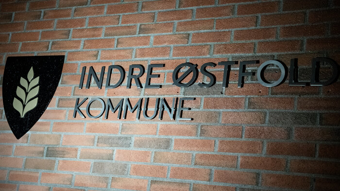 Bildet viser kommunelogo Indre Østfold kommune.