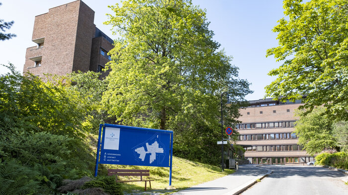 bilde av inngangen på sørlandet sykehus arendal