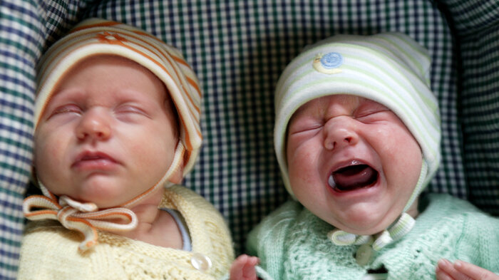 Illustrasjonsfoto av tvillinger i vogn.