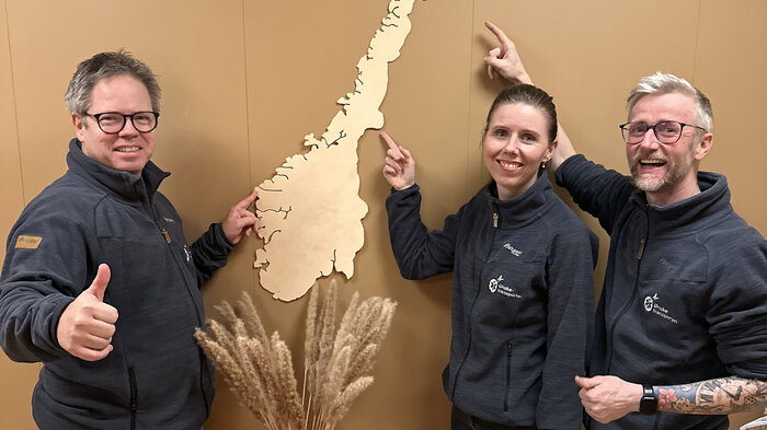 Bildet viser ansatte i Ønsketransporten.