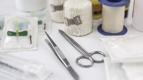 Bildet viser medisinsk utstyr