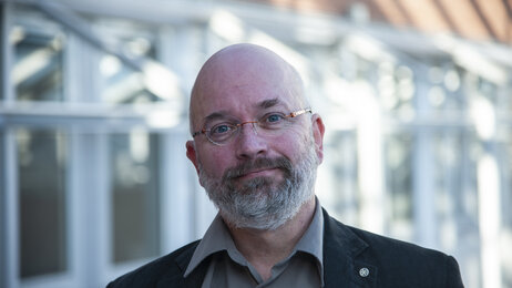 Bildet viser et portrett av Jörn Klein