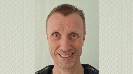 Bildet viser et portrett av Henning Homme