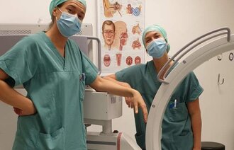 Bildet viser Louise Engstöm og Kristin Skjæråsen.