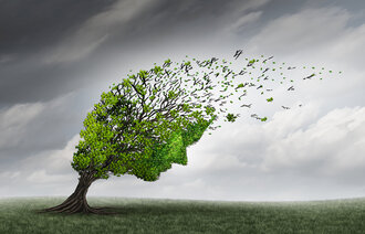 Et tre blåser i vinden