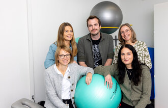 Fem sykepleiere fra Smerteklinikken ved St. Olavs hospital forsker.