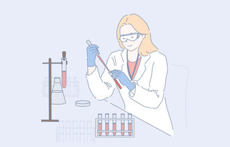 Bildet viser en helsearbeider som holder blodprøveglass.