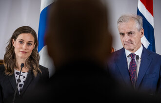 Bildet viser Finlands statsminister Sanna Marin og Norges statsminister Jonas Gahr Støre.