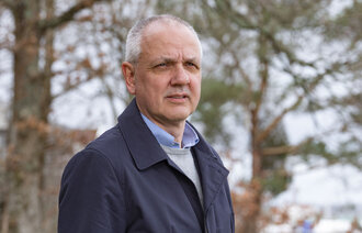 Bildet viser overlege Preben Aavitsland i Folkehelseinstituttet.