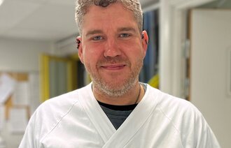 Bildet viser Kent Are Johansson på jobb