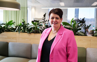 Bildet viser Anne Farseth, avdelingsdirektør i avdeling autorisasjon i Helsedirektoratet