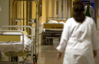 illustrasjonsbilde fra sykehuskorridor