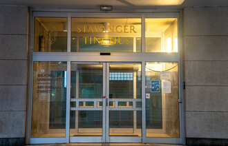 Bildet viser inngangspartiet til Stavanger tinghus