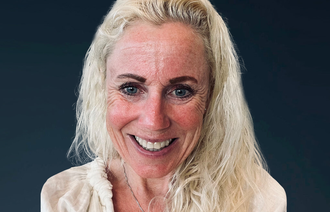 Bildet viser et portrett av Ann-Chatrin Linqvist Leonardsen