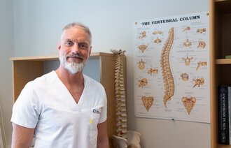 Bildet viser overlege Mikkel Pretorius