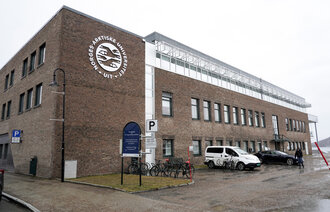 Bildet viser UiT Norges arktiske universitet i Harstad.