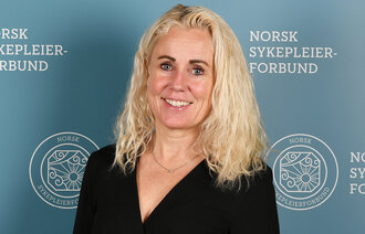 Bildet viser et portrett av innleggsforfatter Ann-Chatrin Linqvist Leonardsen