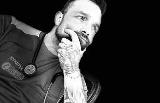 Bildet viser et sort-/hvittbilde av innleggsforfatteren