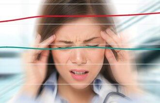 bilde av sykepleier med hodepine