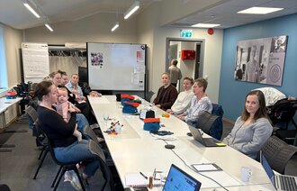 Bilde viser medlemsmøte på fylkeskontoret i Porsgrunn