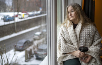 Illustrasjonsbilde av kvinne som venter.