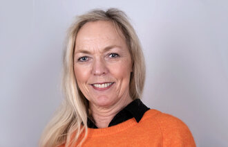 Bildet viser et portrett av Solgull Klette