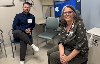 Bildet viser Lasse Johan Thue og Alana Rothman.