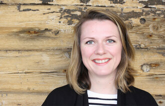 Bildet viser et portrett av Solveig Wivestad