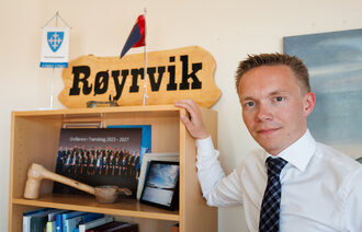 Bildet viser ordføreren i Røyrvik kommune, Kennet Tømmermo Reitan