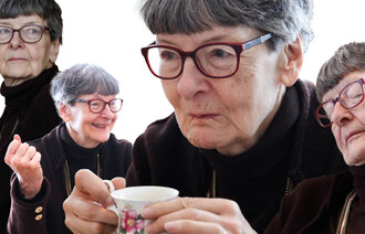 Bildet viser en eldre kvinne i flere situasjoner