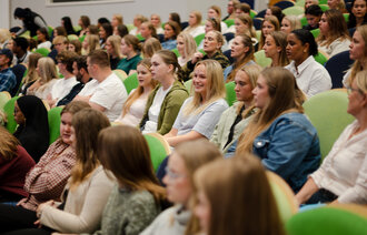 Bildet viser studenter på NTNU Gjøvik.