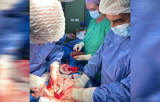 Bildet viser operasjonsteam i Gaza.