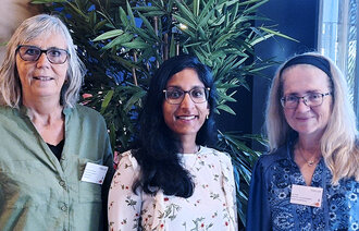 bildet viser tre forfattere