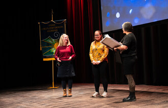 Overrekkelse av pris for Årets sykepleier