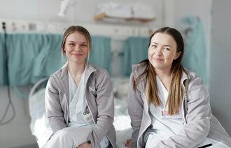 Julie Eidesmo og Nina Bartok