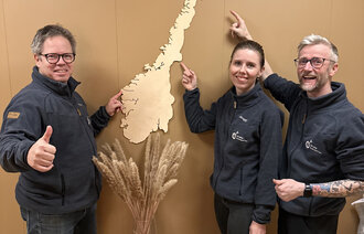 Bildet viser ansatte i Ønsketransporten.