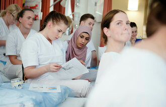 Bildene viser studenter fra Høgskolen i Oslo