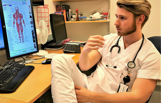 Bildet viser Sebastian Dahl, styremedlem i NSF Student