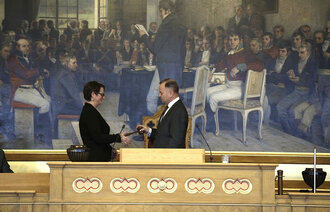 Tone W. Trøen overtar embetet som stortingspresident fra Olemic Thommesen.