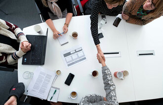 Bildet viser et kontormiljø