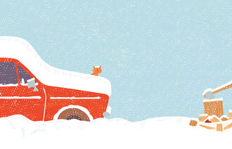 Illustrasjonen viser en katt, en Ford Escort med snø på og en vedstabbe.