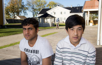 Noorullah Dawlatzai og Naqibullah Rahimi fra Afghanistan på mottak for enslige mindreårige i Spydeberg i Østfold.
