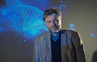 Bildet viser Steinar Madsen, lege og medisinsk fagdirektør ved Statens legemiddelverk.