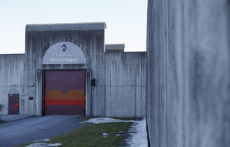 Viser porten inn til Skien fengsel