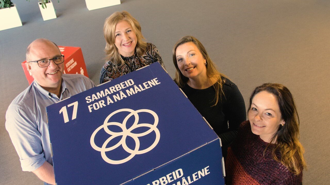  Fra venstre Arne Styve (NTNU), Stina Lillevik (Ålesund kommune), Nancy Walderhaug (NTNU/Mental Helse) og Cecilie Campbell (ALV-Møre og Romsdal). 