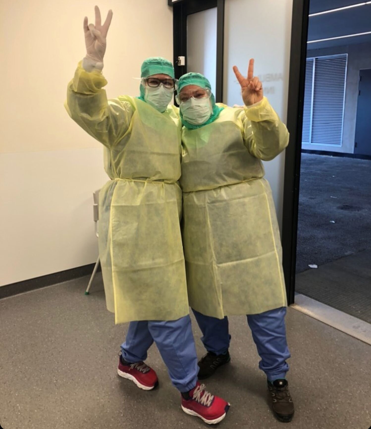 Bildet viser Janne Cathrine Myhren og Hilde Løvlund.