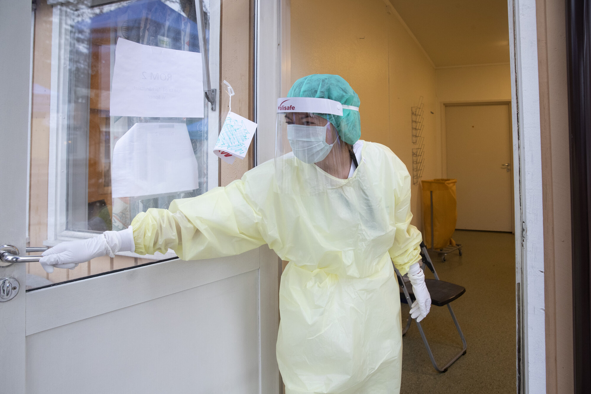 Koronatesting på Ullevål sykehus, sykepleier Vilde Vik